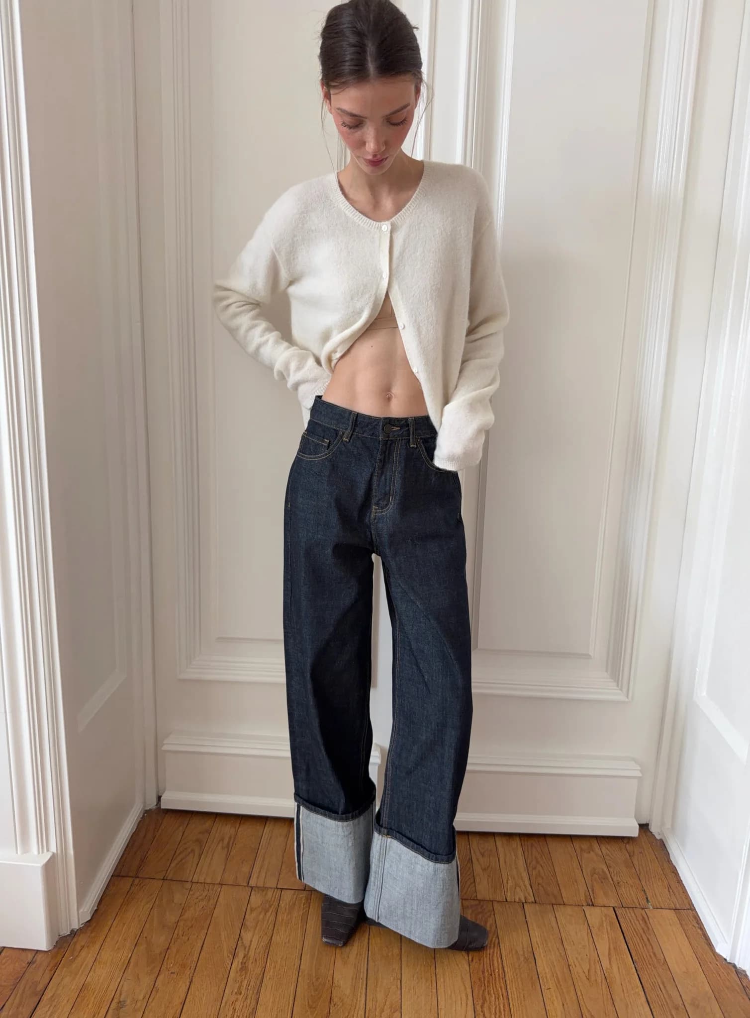 Джинсы raw denim с отворотами